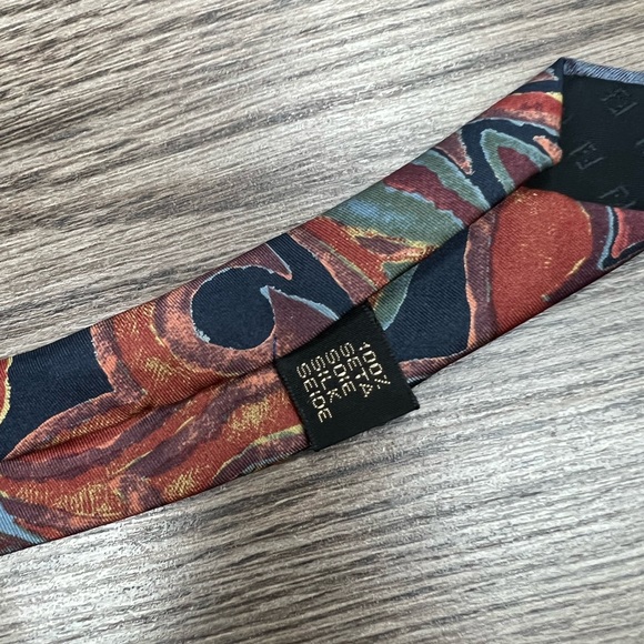 Fendi Multi-Colored Paisley Pattern Silk Tie - Picture 6 of 6